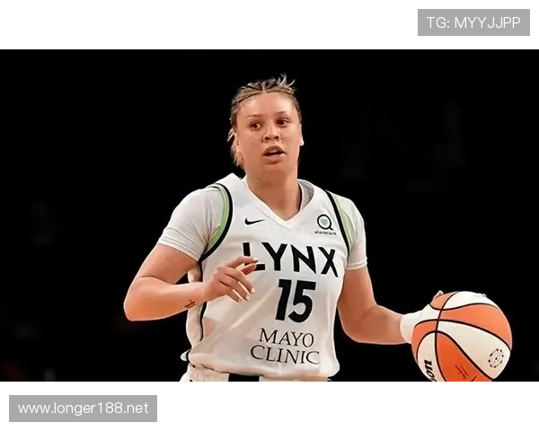 朱利安·阿尔瓦雷斯本赛季状态回暖，进攻端表现稳健