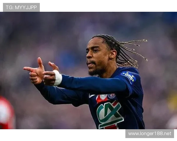 巴尔科拉的战术角色与巴黎核心位置适配性分析 巴尔科拉的战术角色与巴黎核心位置适配性分析