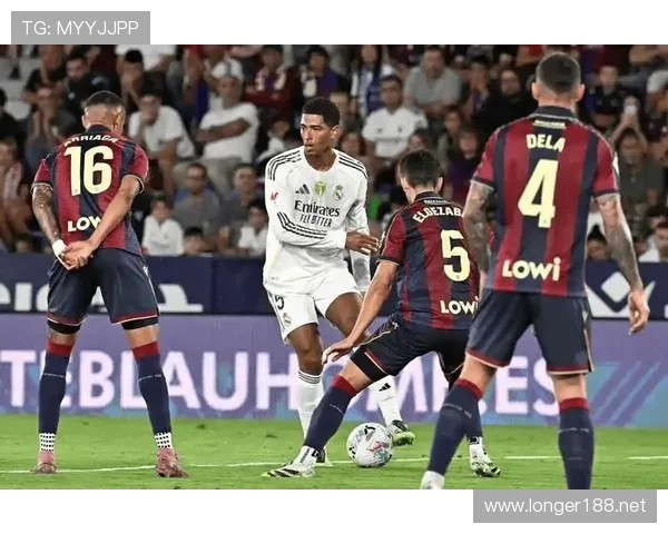 皇马中场失控问题凸显,已对球队整体攻防稳定性造成影响 皇马中场失控问题凸显,已对球队整体攻防稳定性造成影响